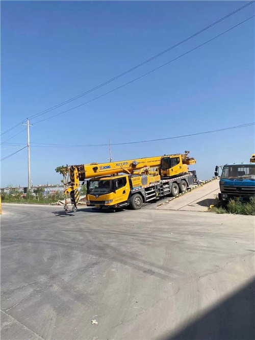 惠来县吊车作业时，可能会产生哪些额外收费项目？