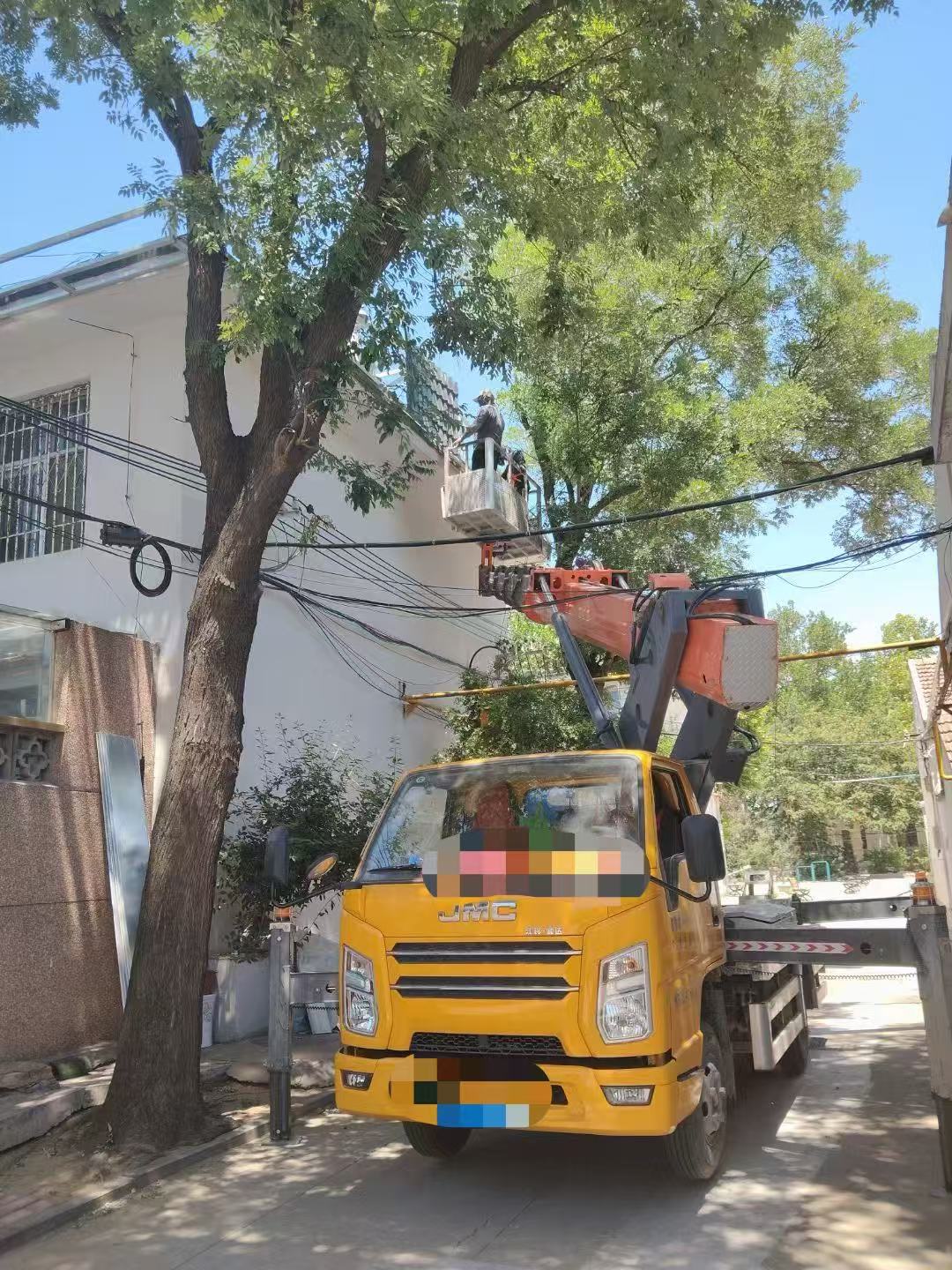 惠来县高空作业车能吊装重物吗？最大承载多少公斤？