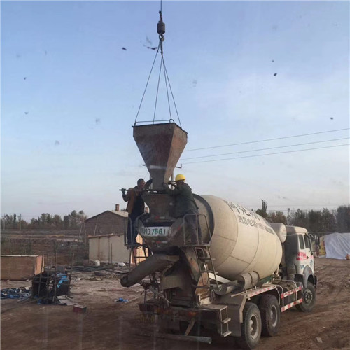 惠来县“精准瞄准”—— 吊车的 “定位导航” 技术